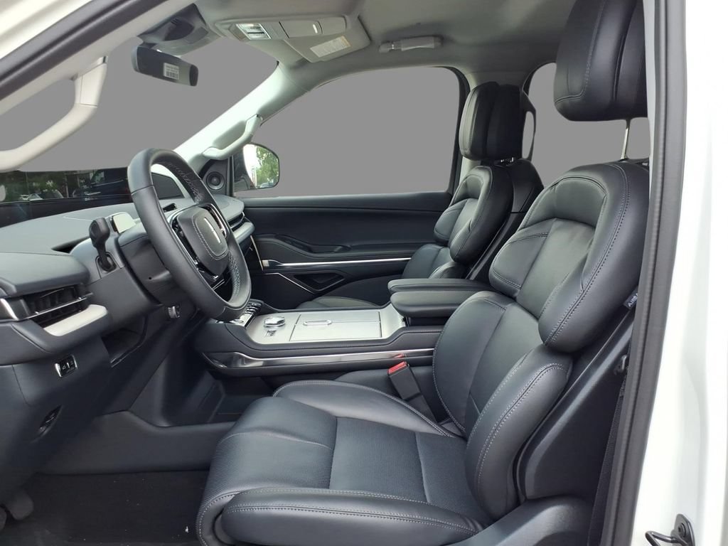 New 2027 Lincoln Navigator L Premier AWD/4WD image 20