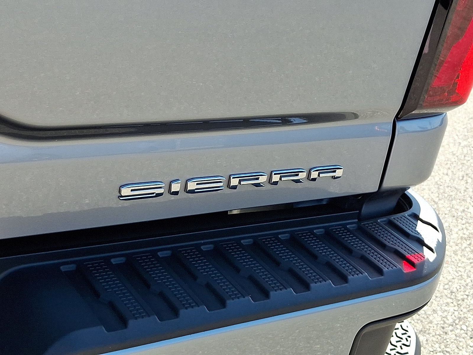 Certified 2025 GMC Sierra 2500 Denali Ultimate AWD/4WD image 30