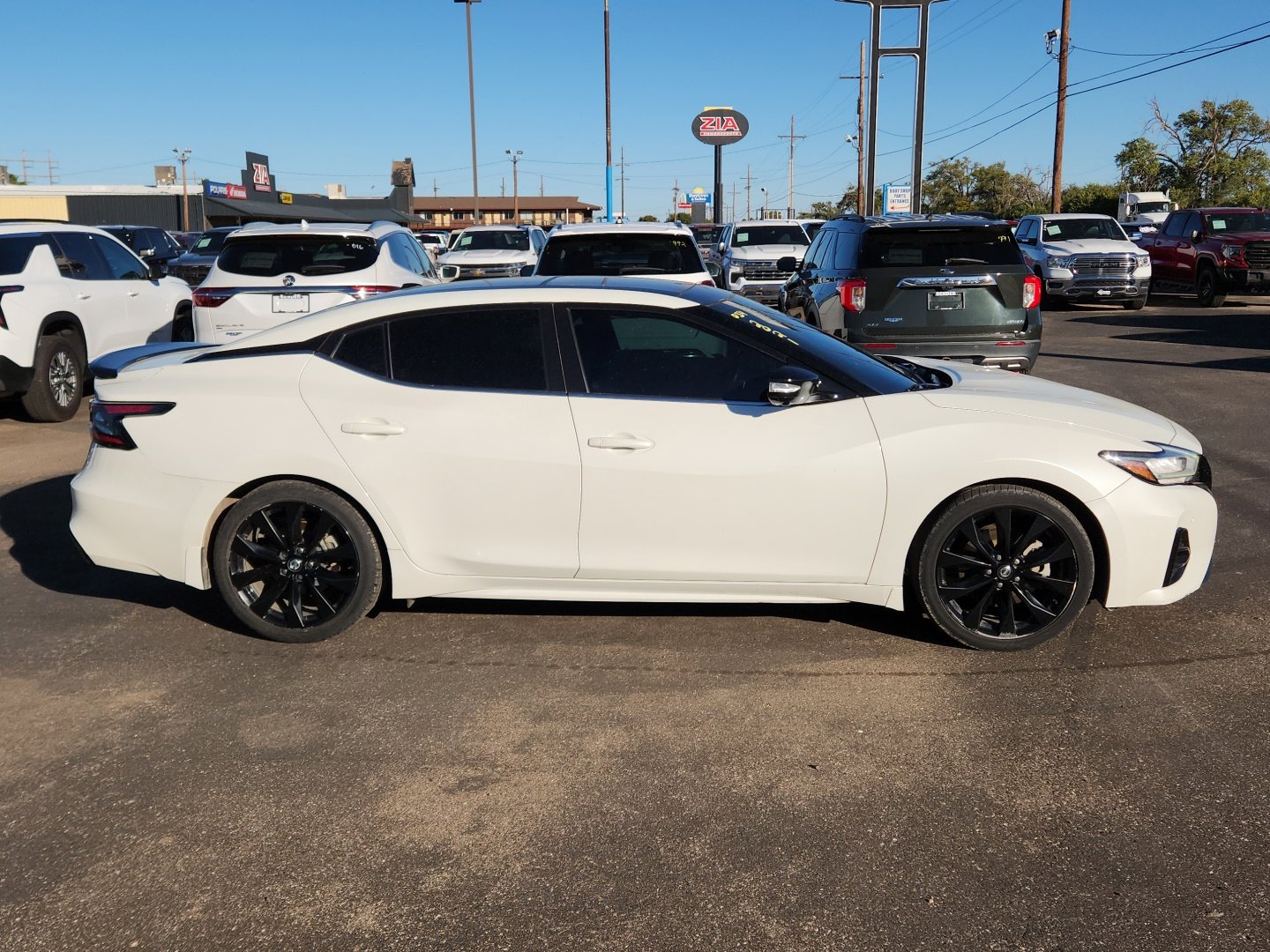 Used 2021 Nissan Maxima SR w/ Sport Mat Group image 5