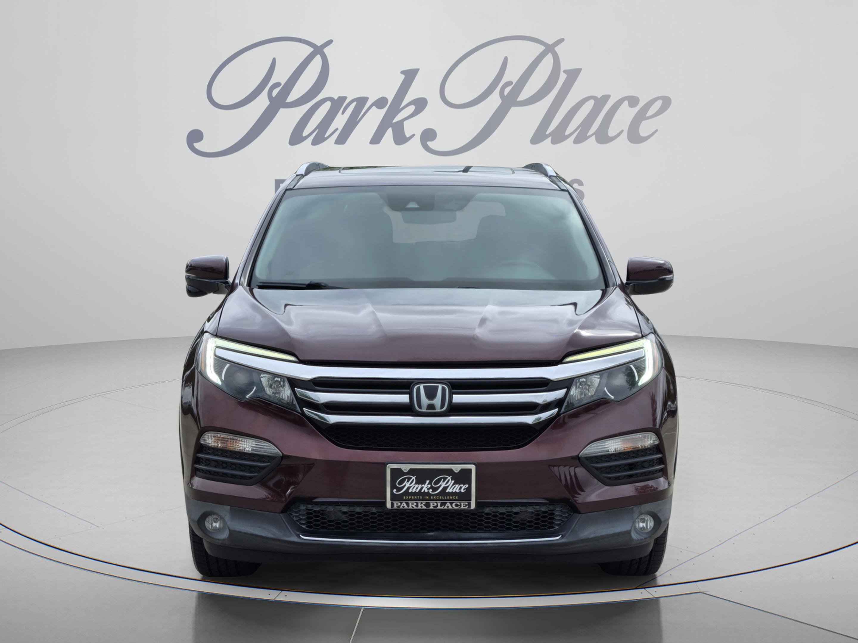 Used 2017 Honda Pilot Touring image 8