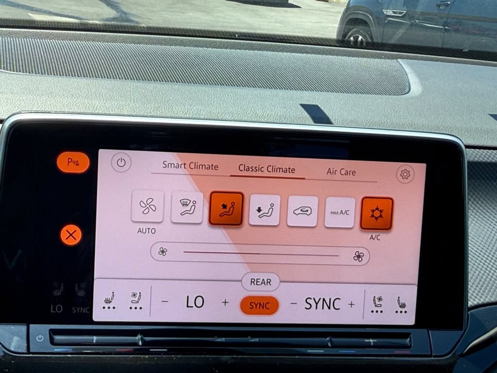 New 2026 Volkswagen Atlas Peak Edition AWD/4WD image 17