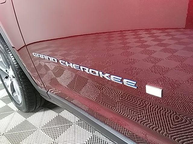 Used 2023 Jeep Grand Cherokee 4xe image 6