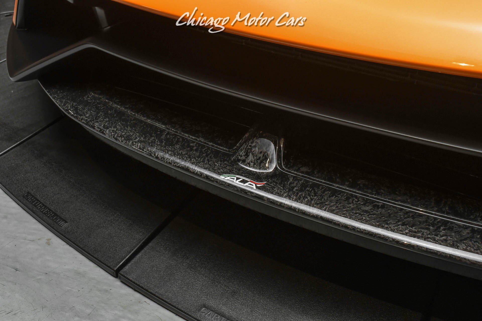 Used 2018 Lamborghini Huracan Performante image 31