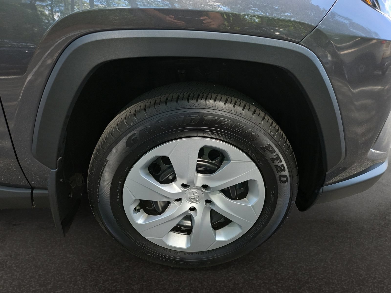 Used 2025 Toyota RAV4 LE AWD/4WD image 41