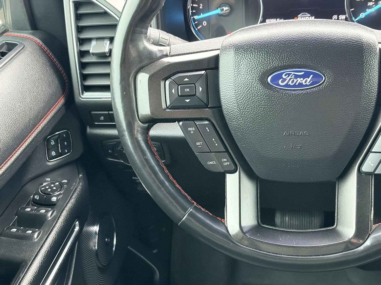 Used 2021 Ford Expedition Limited w/ Equipment Group 303A AWD/4WD image 18