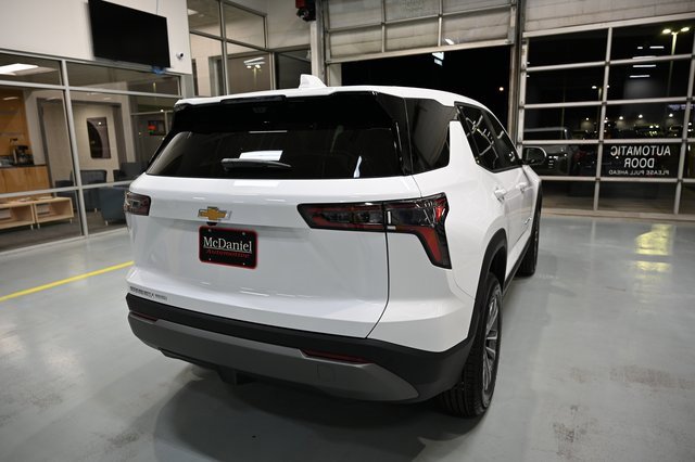 New 2026 Chevrolet Equinox LT w/ Convenience Package II image 5