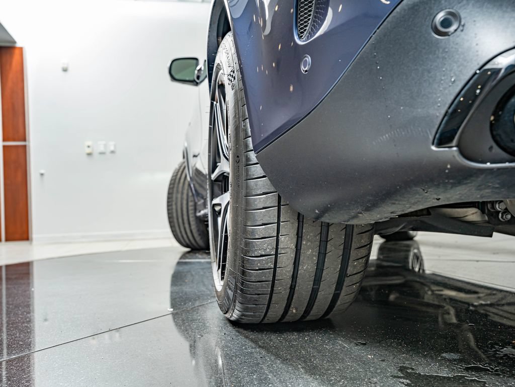 Certified 2025 Mercedes-Benz GLE 53 AMG 4MATIC image 47