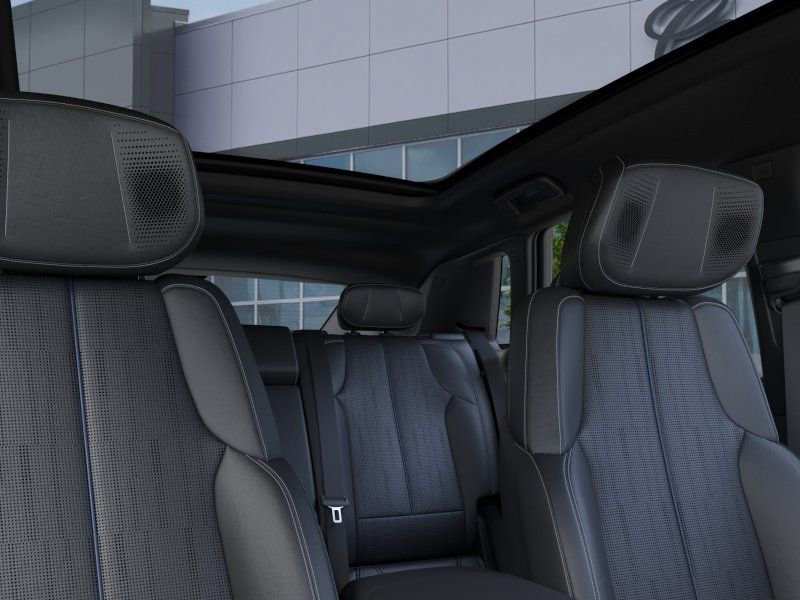 New 2026 Cadillac Lyriq Signature Luxury RWD image 24