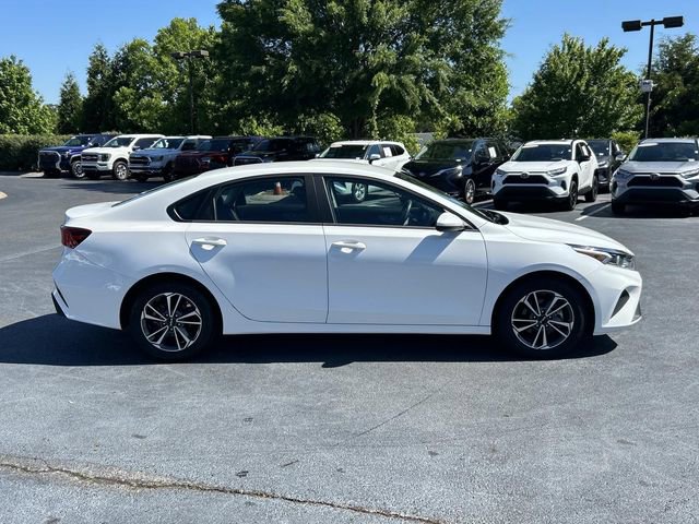 Used 2024 Kia Forte LXS FWD image 3