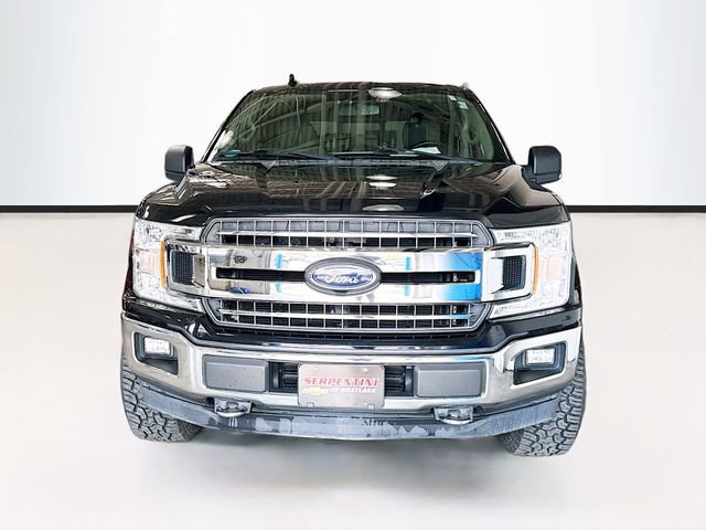 Used 2018 Ford F150 XLT w/ Equipment Group 302A Luxury AWD/4WD image 4