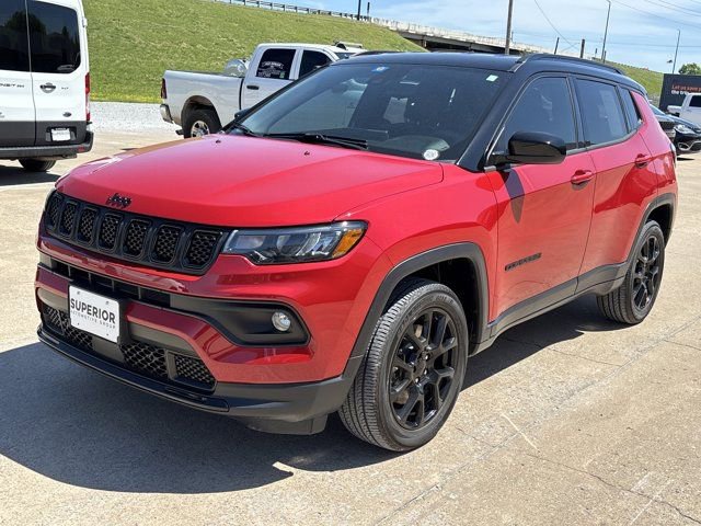 Used 2023 Jeep Compass Altitude AWD/4WD image 9