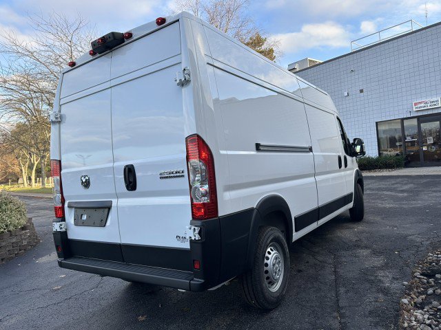 New 2026 RAM ProMaster 2500 w/ Quick Order Package 22G SLT image 6