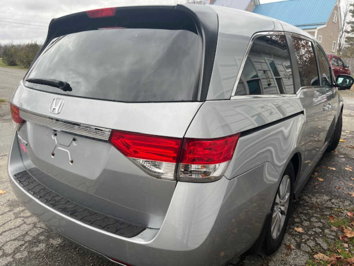 Used 2017 Honda Odyssey EX-L image 4