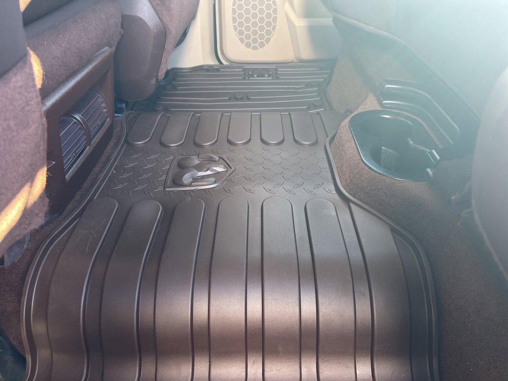 Used 2018 RAM 2500 Big Horn w/ Harvest Edition image 22