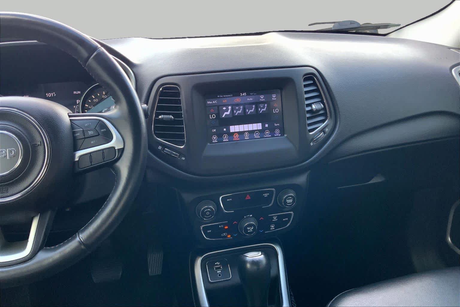 Used 2018 Jeep Compass Latitude w/ Popular Equipment Group FWD image 7
