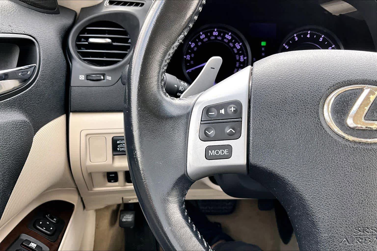 Used 2014 Lexus IS 250C RWD image 23