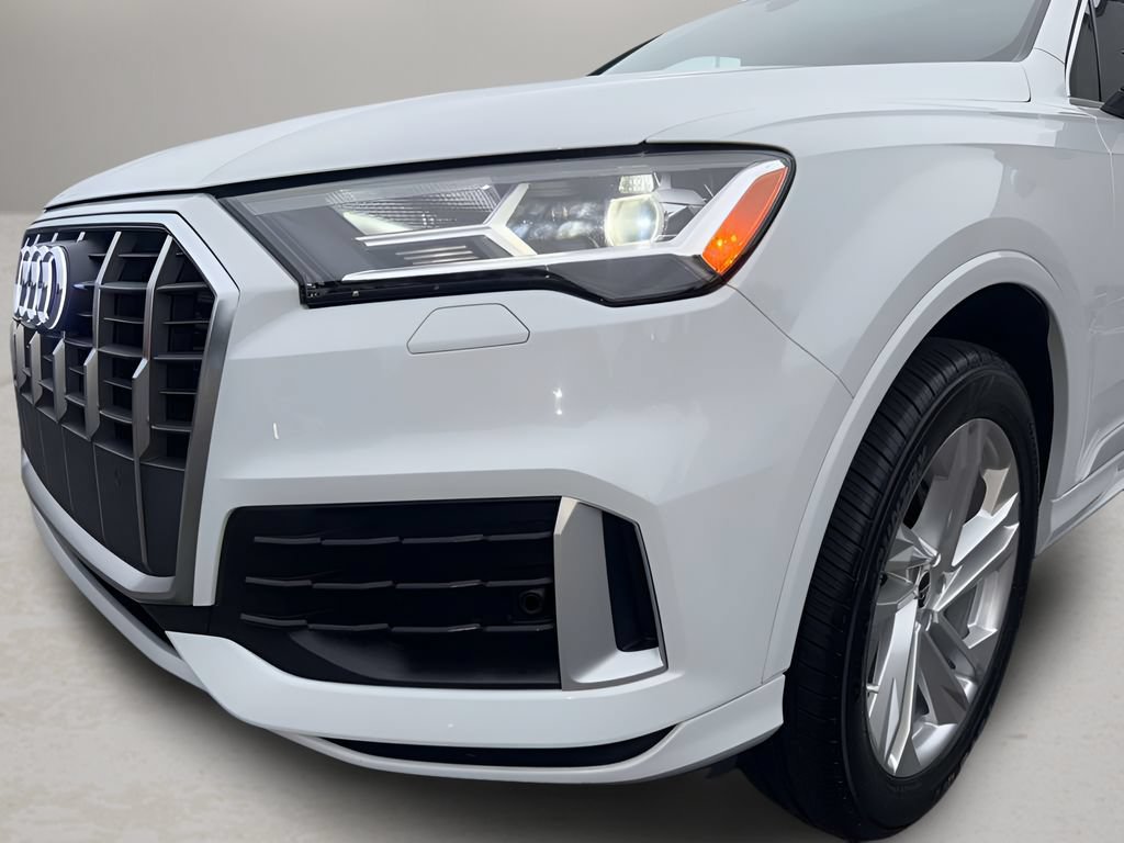 Used 2023 Audi Q7 2.0T Premium w/ Towing Package AWD/4WD image 25
