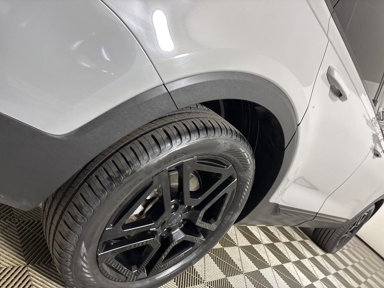 Used 2025 Kia Telluride EX X-Line image 33