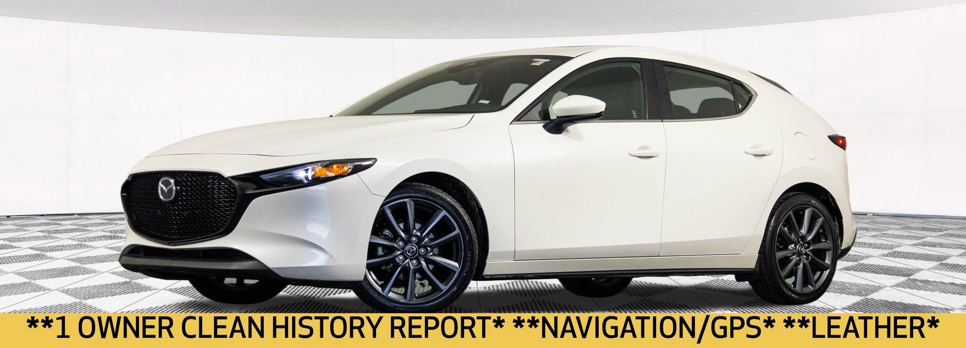 Used 2023 MAZDA MAZDA3 s image 2