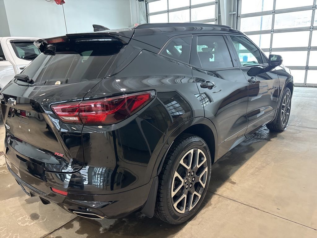 Certified 2023 Chevrolet Blazer RS w/ Driver Confidence II Package AWD/4WD image 5