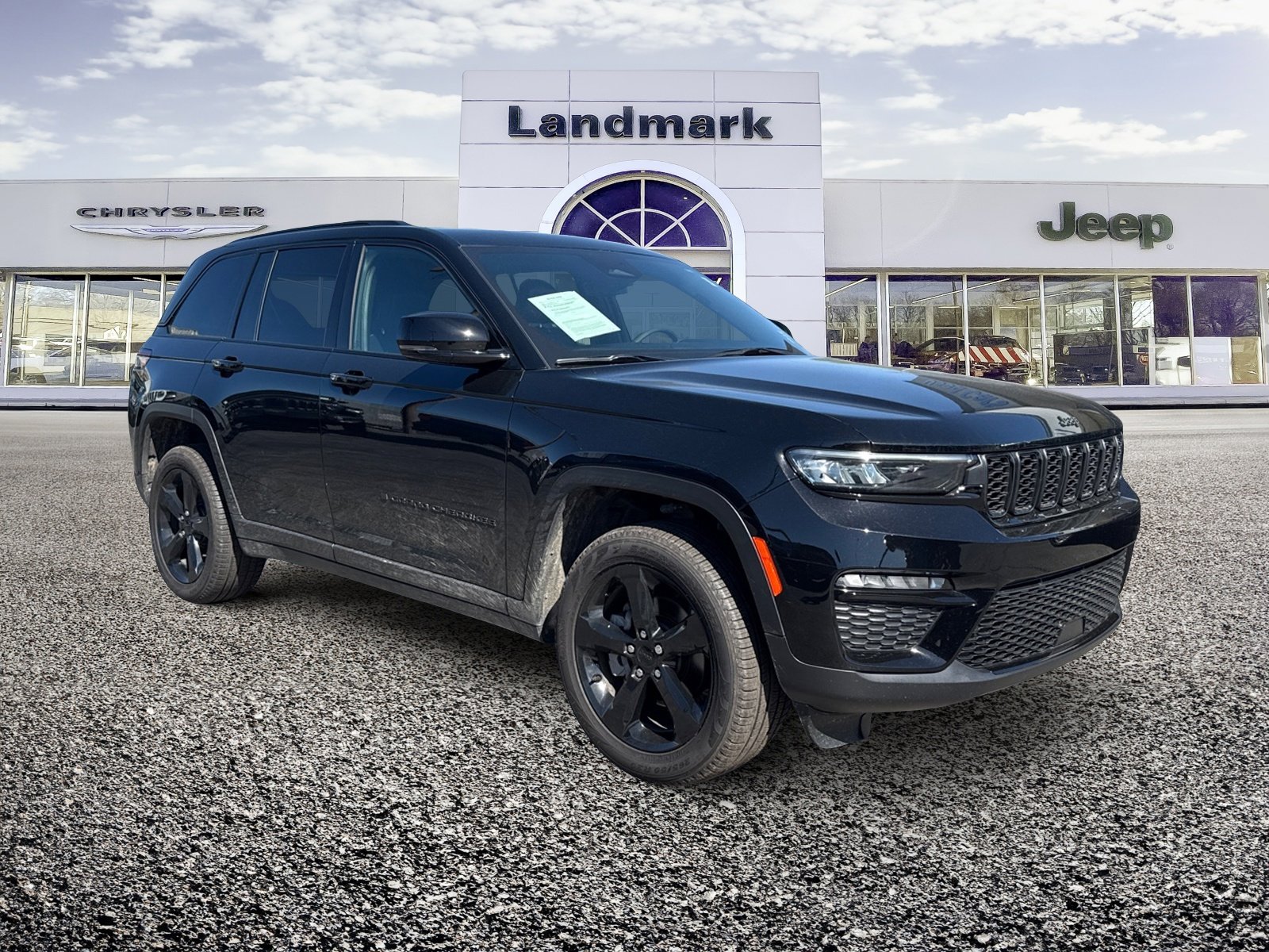 Used 2025 Jeep Grand Cherokee Limited w/ Black Appearance Package AWD/4WD image 21