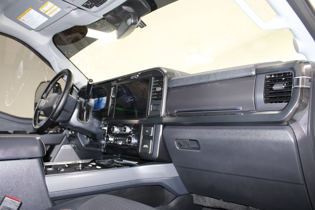 Used 2025 Ford F250 Lariat w/ Black Appearance Package AWD/4WD image 25