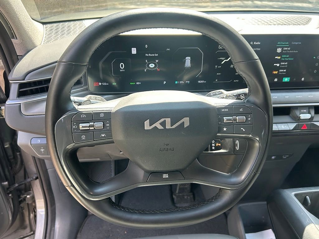 Used 2024 Kia EV9 Light Long Range RWD image 8