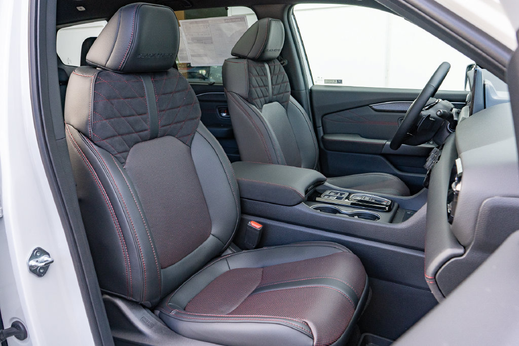 New 2026 Honda Pilot Black Edition image 18