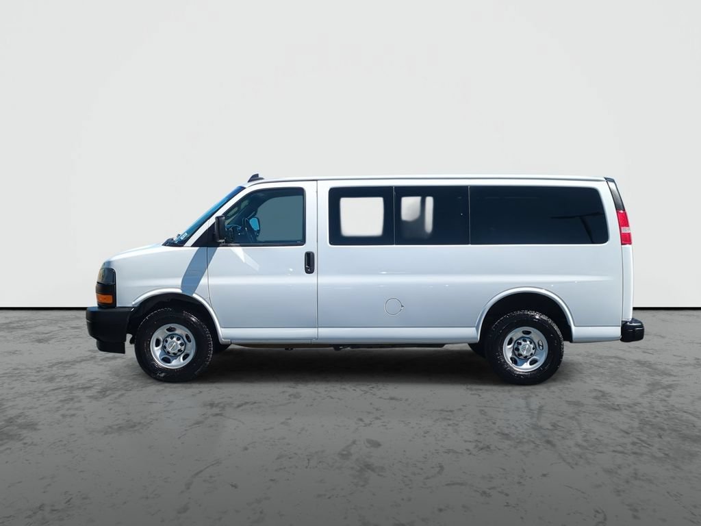 Used 2023 Chevrolet Express 3500 LS RWD image 5