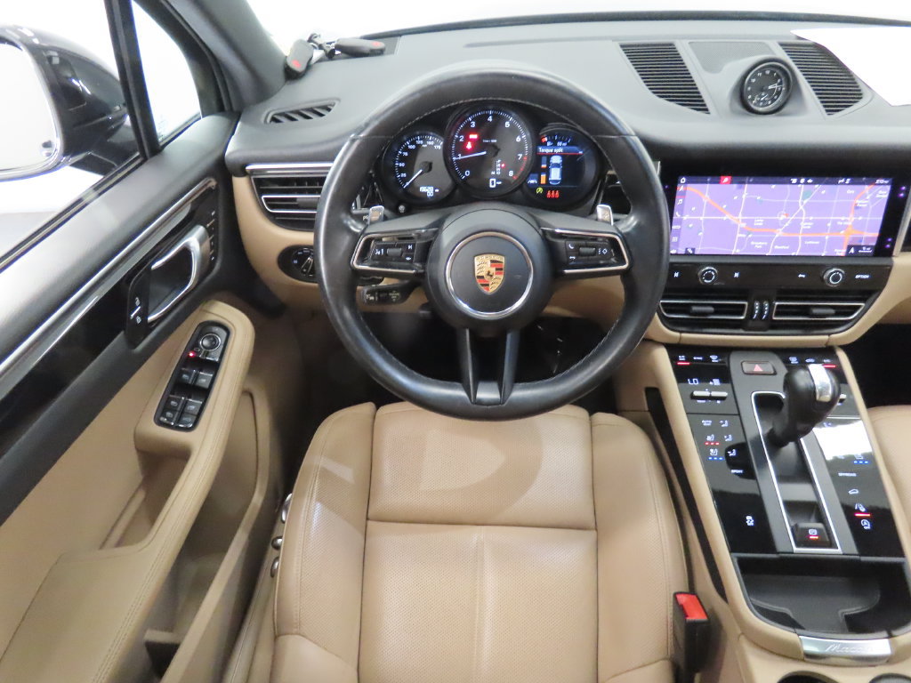 Certified 2023 Porsche Macan AWD/4WD image 15