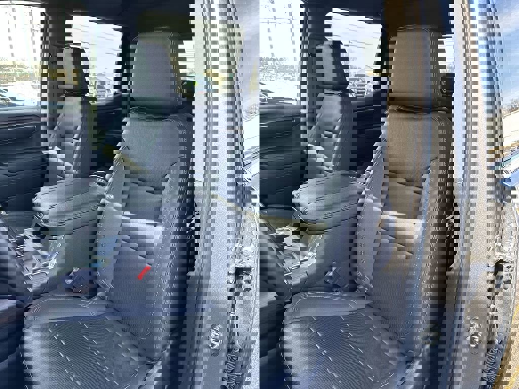 Certified 2023 GMC Sierra 1500 SLT w/ SLT Premium Plus Package AWD/4WD image 11