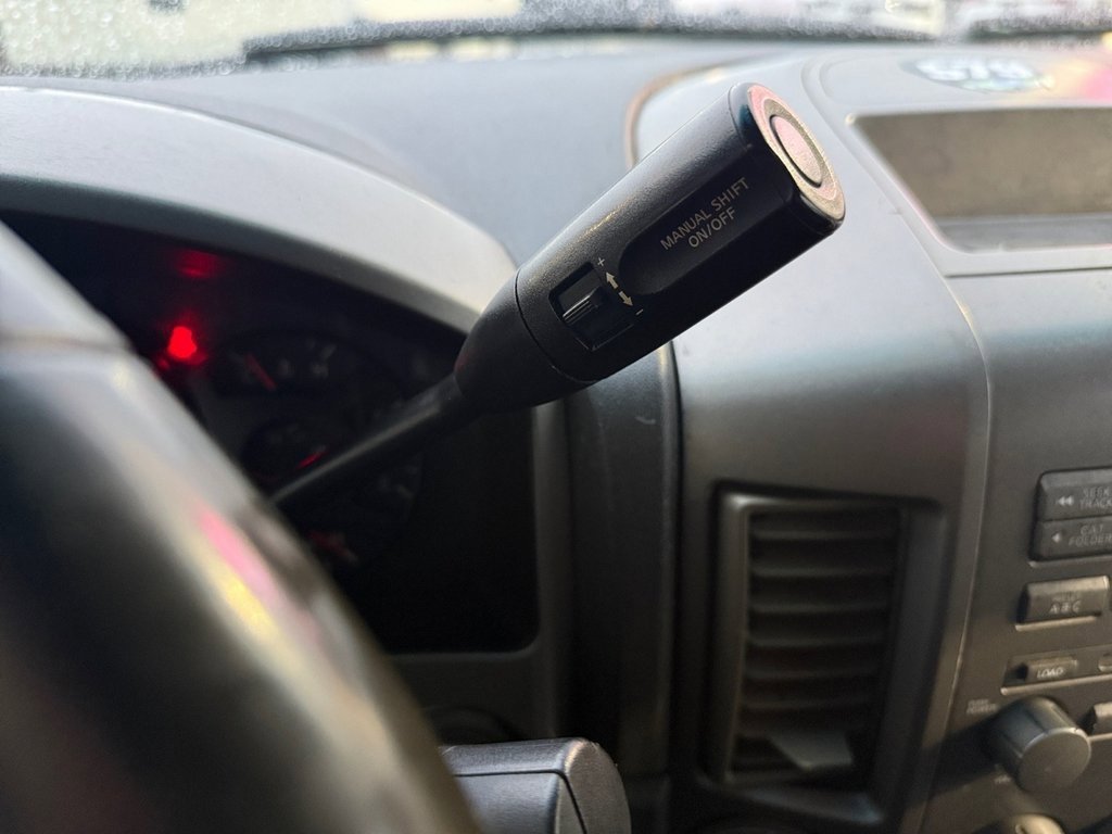 Used 2006 Nissan Titan SE image 26