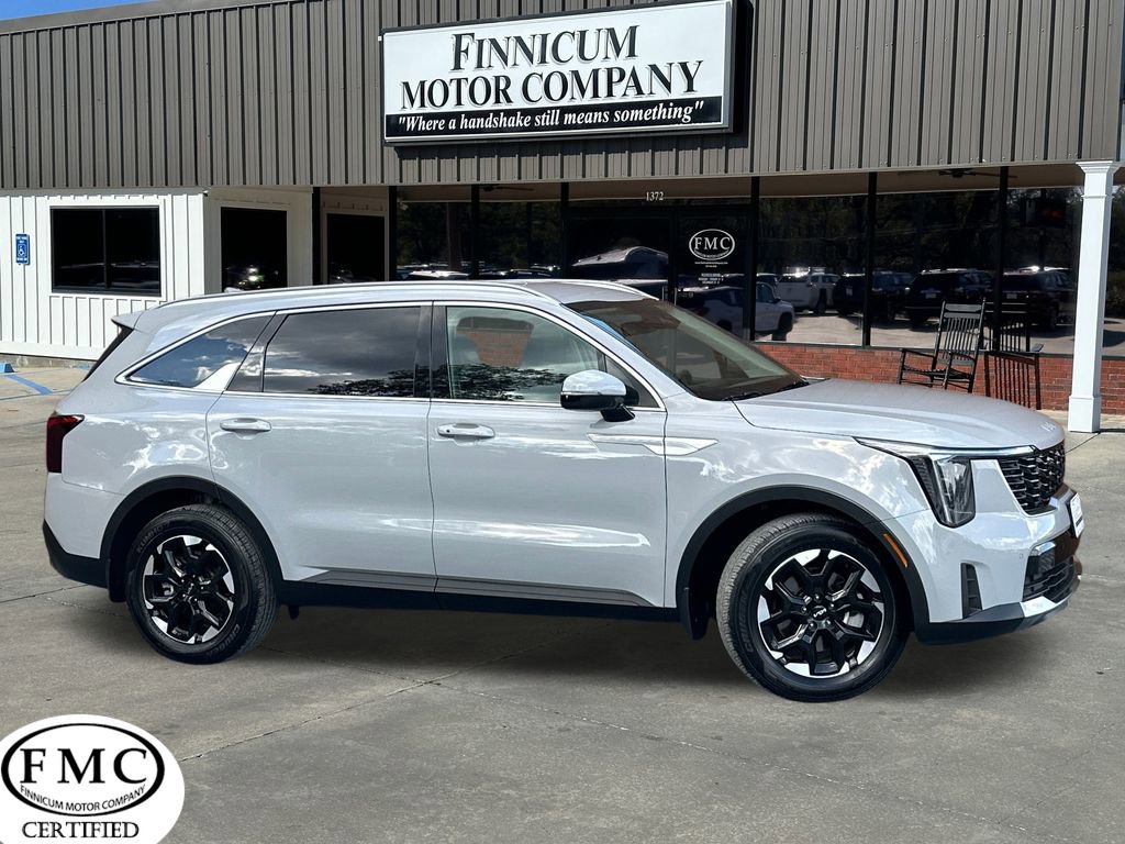 Used 2025 Kia Sorento S video 1