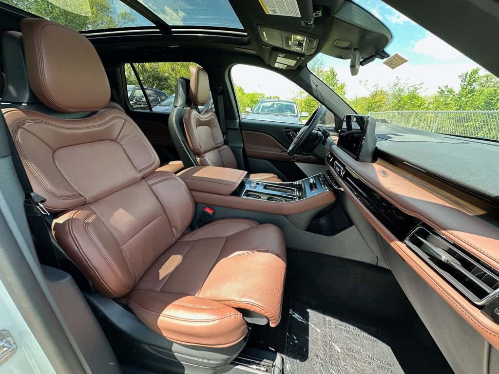 New 2026 Lincoln Aviator Reserve AWD/4WD image 25