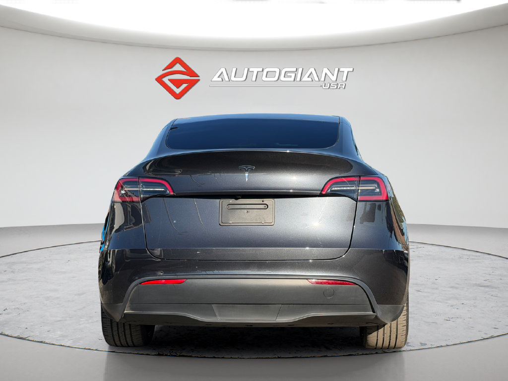 Used 2024 Tesla Model Y Long Range RWD image 5