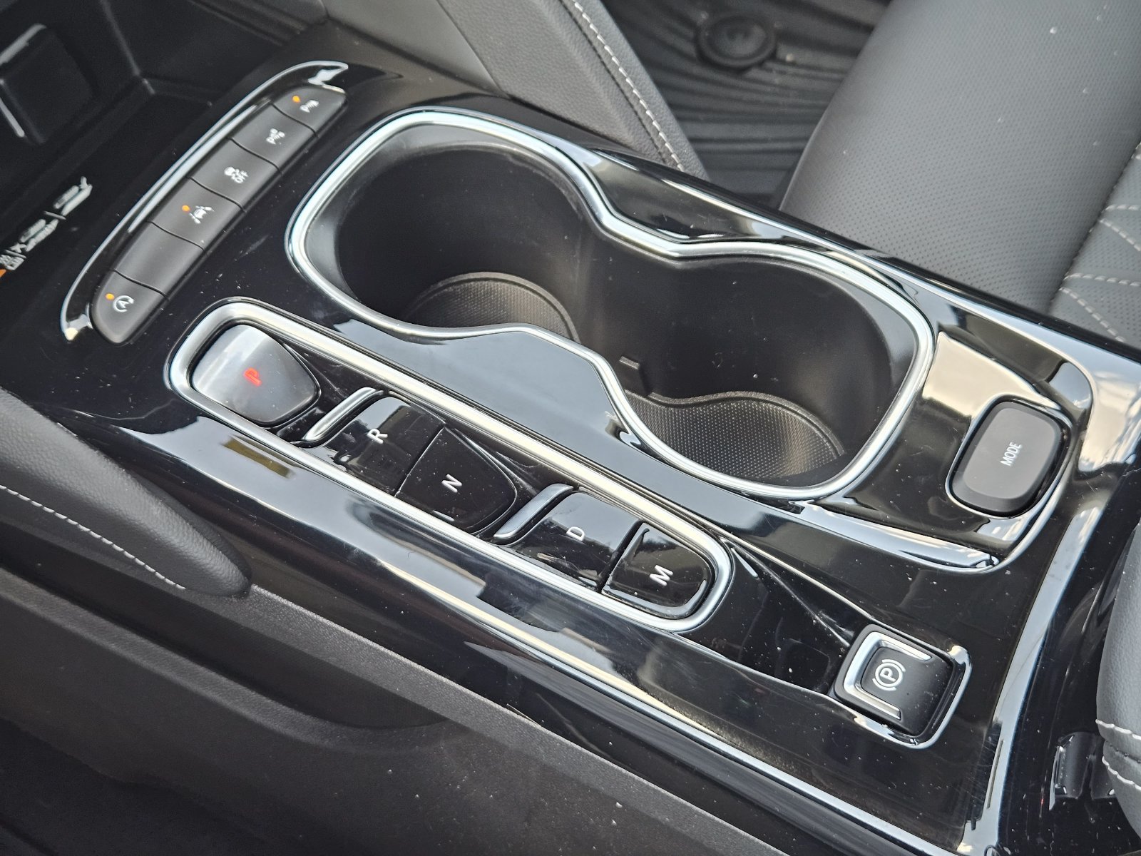 Used 2023 Buick Envision Avenir FWD image 24