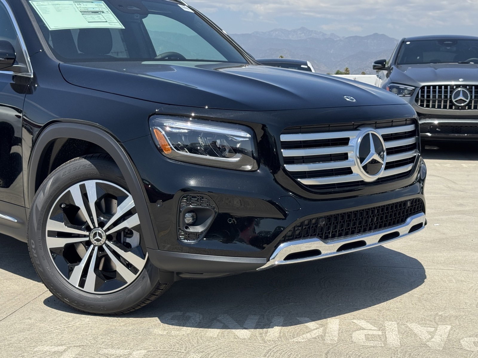 New 2026 Mercedes-Benz GLB 250 image 3