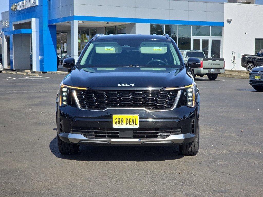 Used 2024 Kia Sorento S image 3