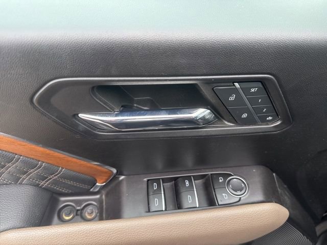 Used 2023 GMC Canyon Denali image 17