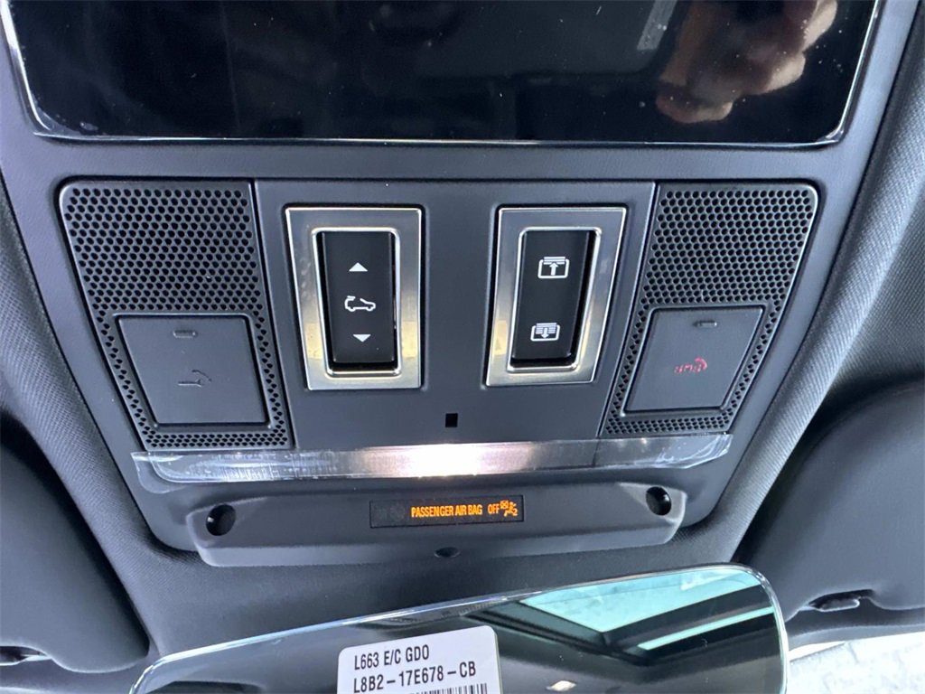 New 2026 Land Rover Defender 110 S image 22