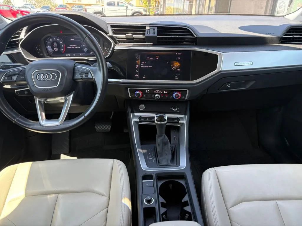 Used 2020 Audi Q3 2.0T Premium w/ Convenience Package AWD/4WD image 12