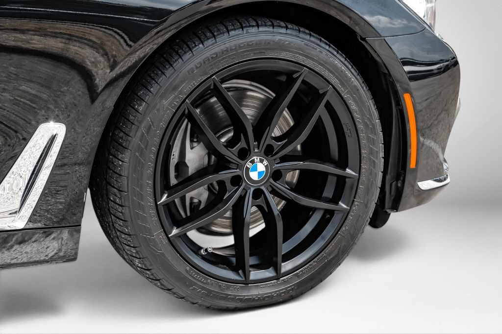 Used 2018 BMW 740i RWD image 49