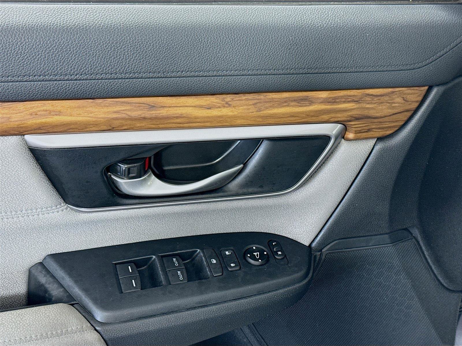 Used 2019 Honda CR-V EX image 11