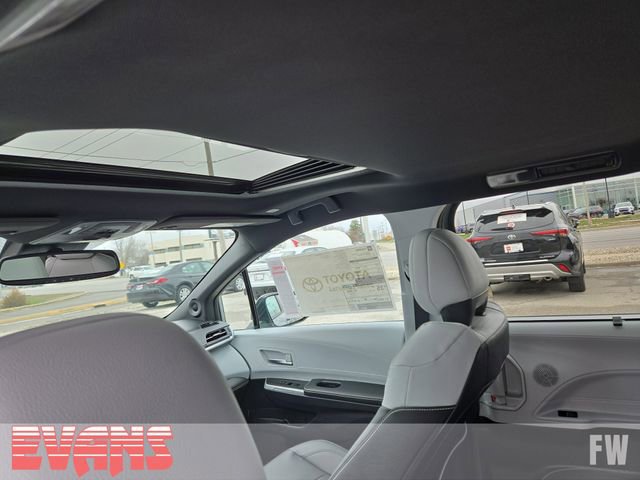 New 2026 Toyota Sienna XSE image 26