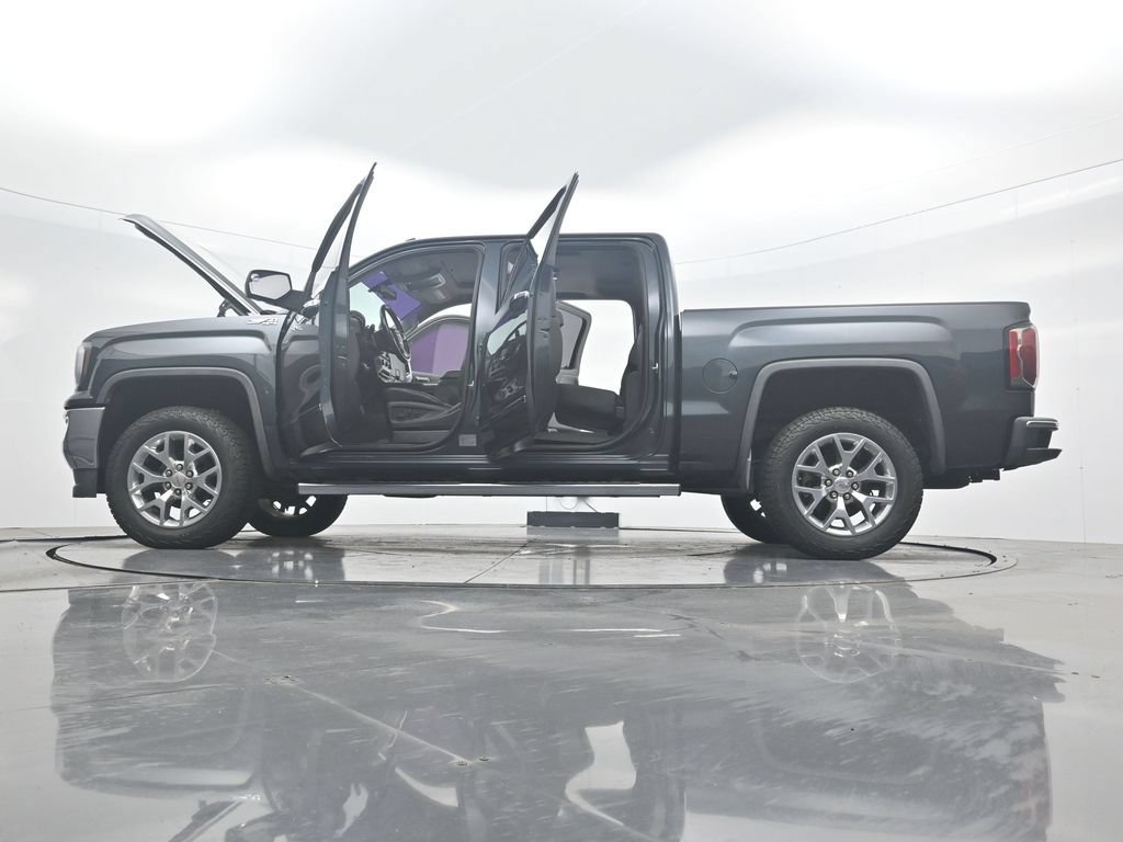Used 2017 GMC Sierra 1500 SLT w/ SLT Premium Package AWD/4WD image 43
