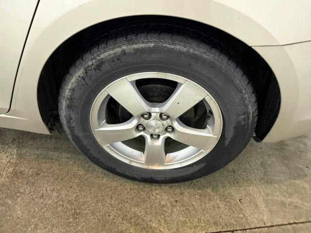 Used 2013 Chevrolet Cruze LT FWD image 8