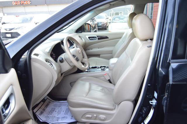 Used 2014 Nissan Pathfinder SL w/ SL Tech Package image 47