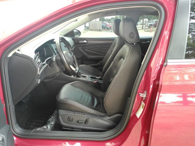 Used 2022 Volkswagen Jetta SEL FWD image 12