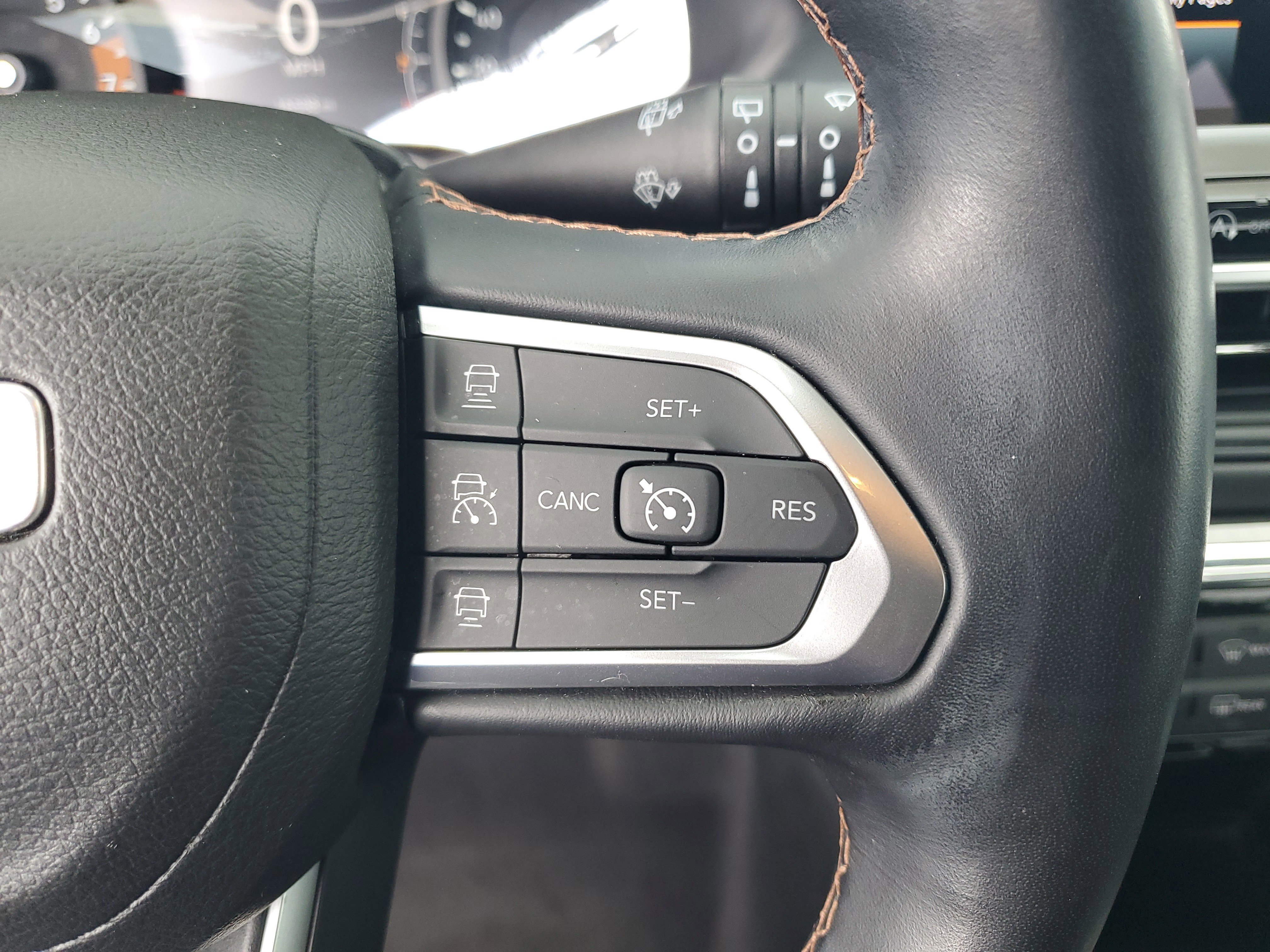 Used 2022 Jeep Compass Limited AWD/4WD image 18