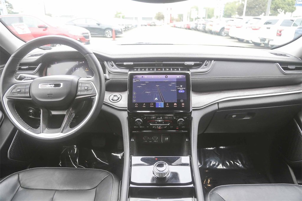 Used 2021 Jeep Grand Cherokee L Limited image 12